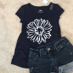 Shirt and Shorts Bundle size 7